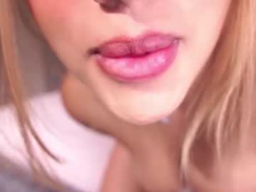 nina_mon live cam