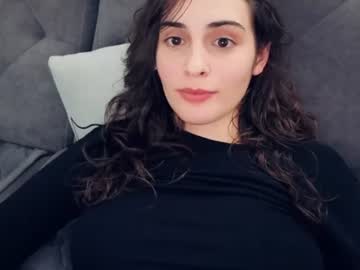 wonderland_stia live cam
