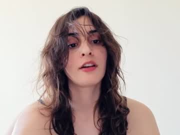 wonderland_stia live cam